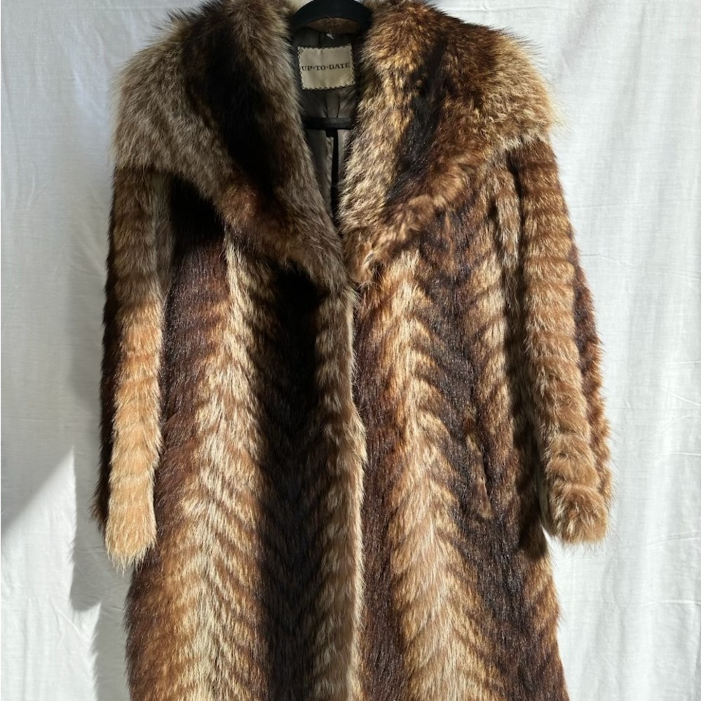 Womens Natural Short  Raccoon Fur Coat Beige&Brown Color Small